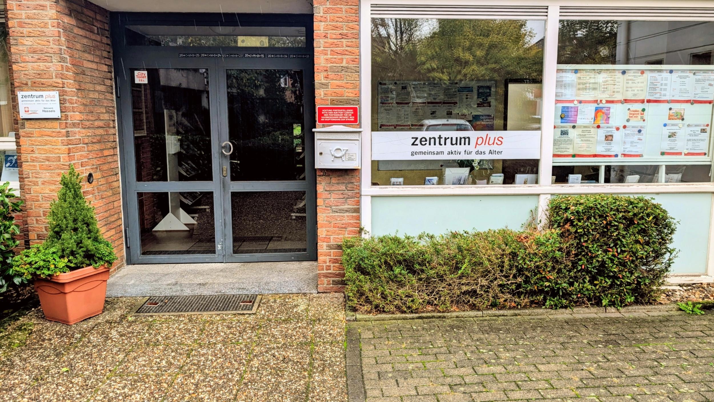 Eingang Caritas Zentrum plus
