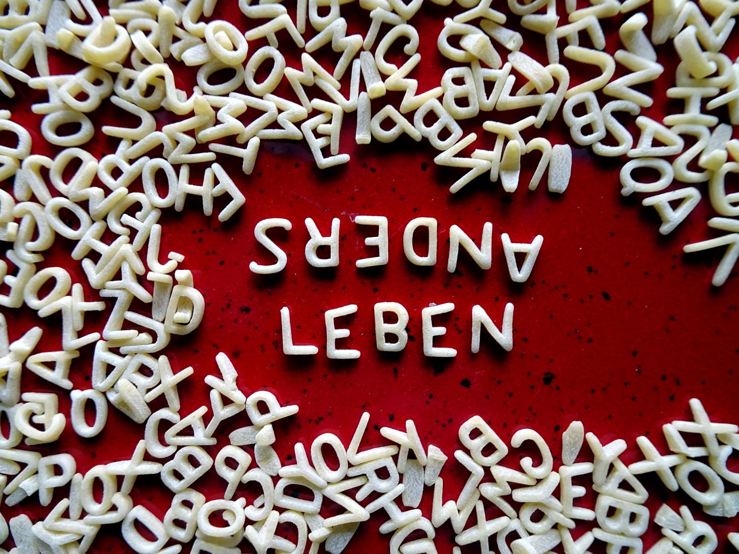 anders-leben_by_Friedbert_Simon_pfarrbriefservice